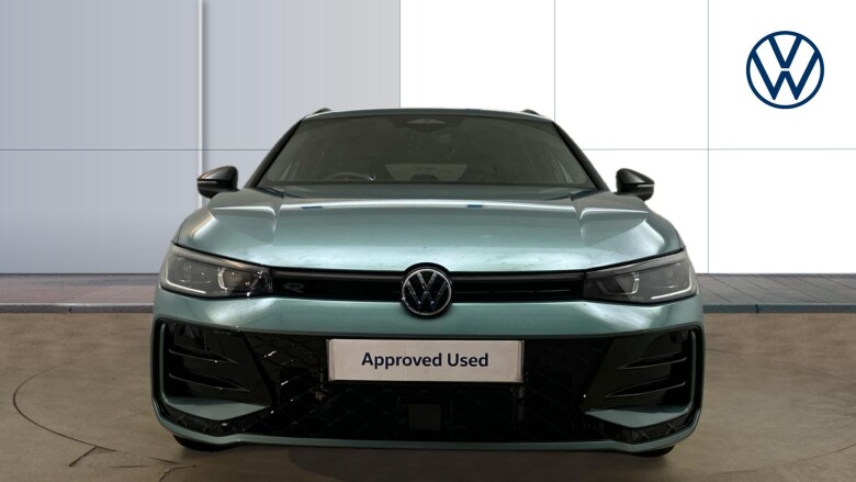 Volkswagen Passat 1.5 TSI eHybrid 272 R-Line 5dr DSG Estate